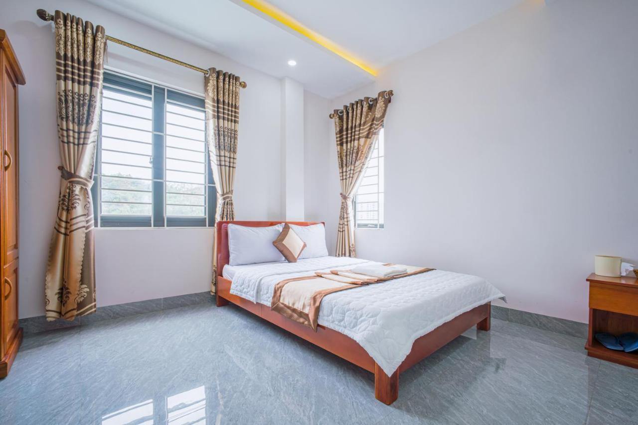 Phu Xuan Hotel Куи Нхон Екстериор снимка