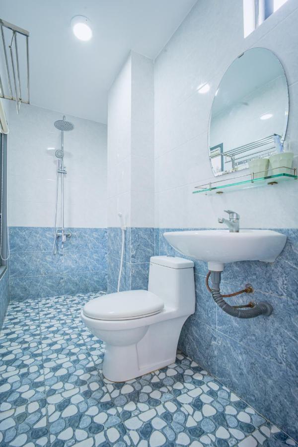 Phu Xuan Hotel Куи Нхон Екстериор снимка