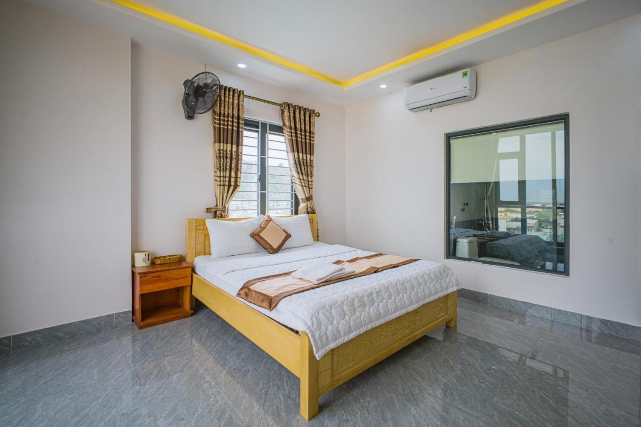 Phu Xuan Hotel Куи Нхон Екстериор снимка