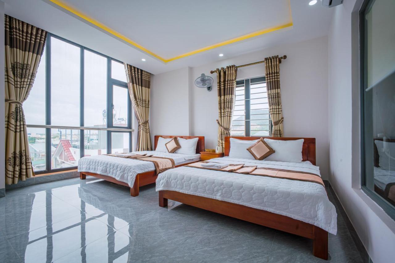 Phu Xuan Hotel Куи Нхон Екстериор снимка