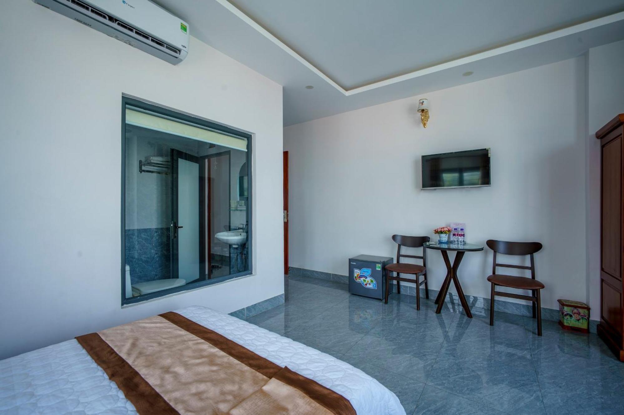 Phu Xuan Hotel Куи Нхон Екстериор снимка